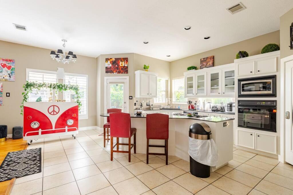 Wanderlust Villa Near Galleria Mall Houston Exterior photo